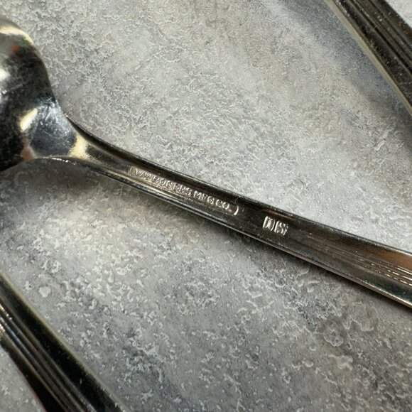 Wm Rogers 1939 ALLURE Wheat Silver Plate Flatware 35 Pc 6 Servings - Picture 8 of 13